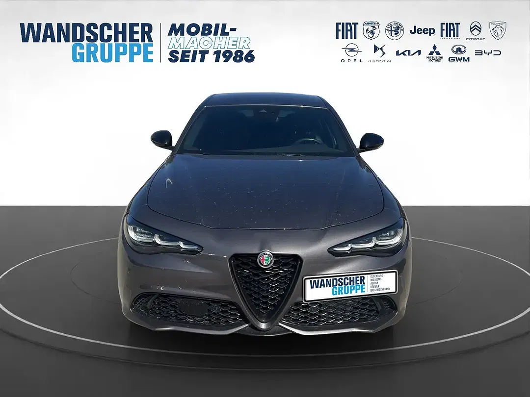 Alfa Romeo Giulia - Thumbnail 8