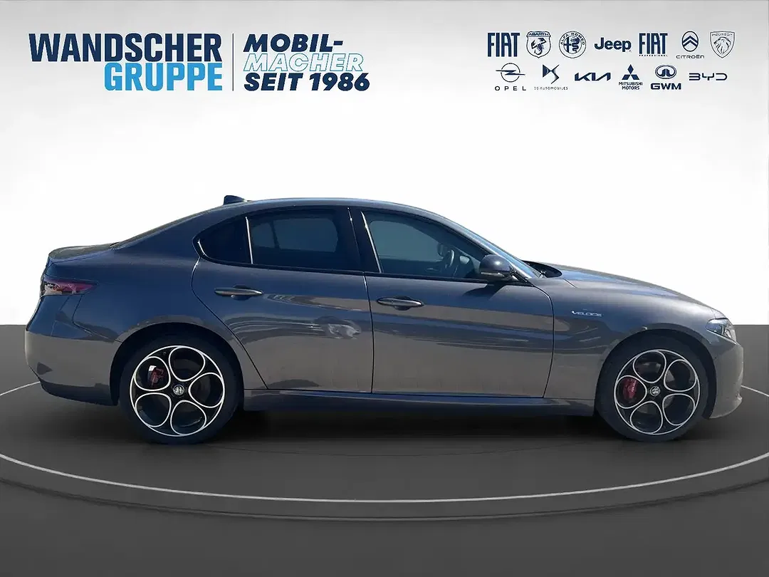 Alfa Romeo Giulia - Thumbnail 6