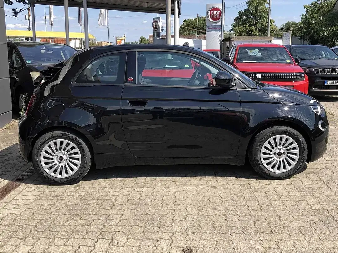 Fiat 500C - Thumbnail 3