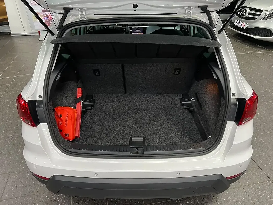 SEAT Arona - Thumbnail 5