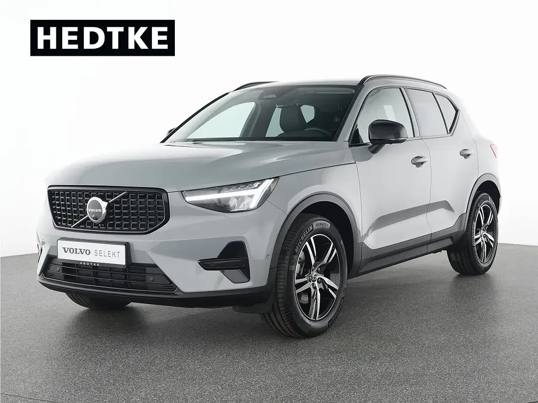 Volvo XC40 B3 Plus Dark - foto 1