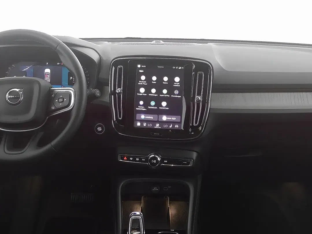 Volvo XC40 - Thumbnail 6