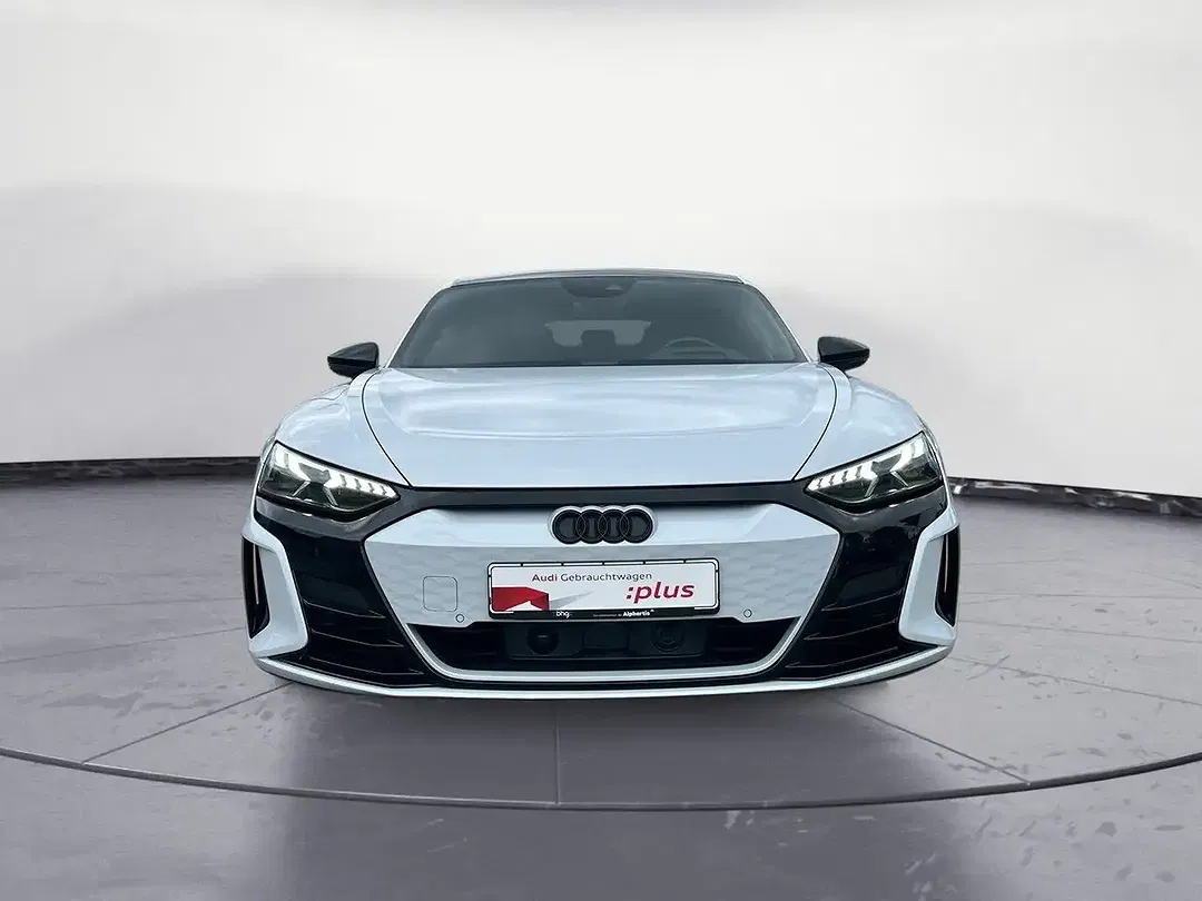 Audi e-tron GT - Thumbnail 6