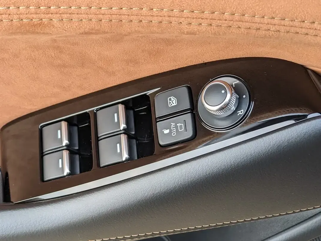 Mazda 6 - Thumbnail 11