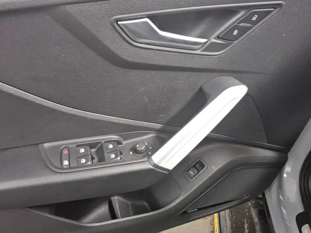 Audi Q2 - Thumbnail 9