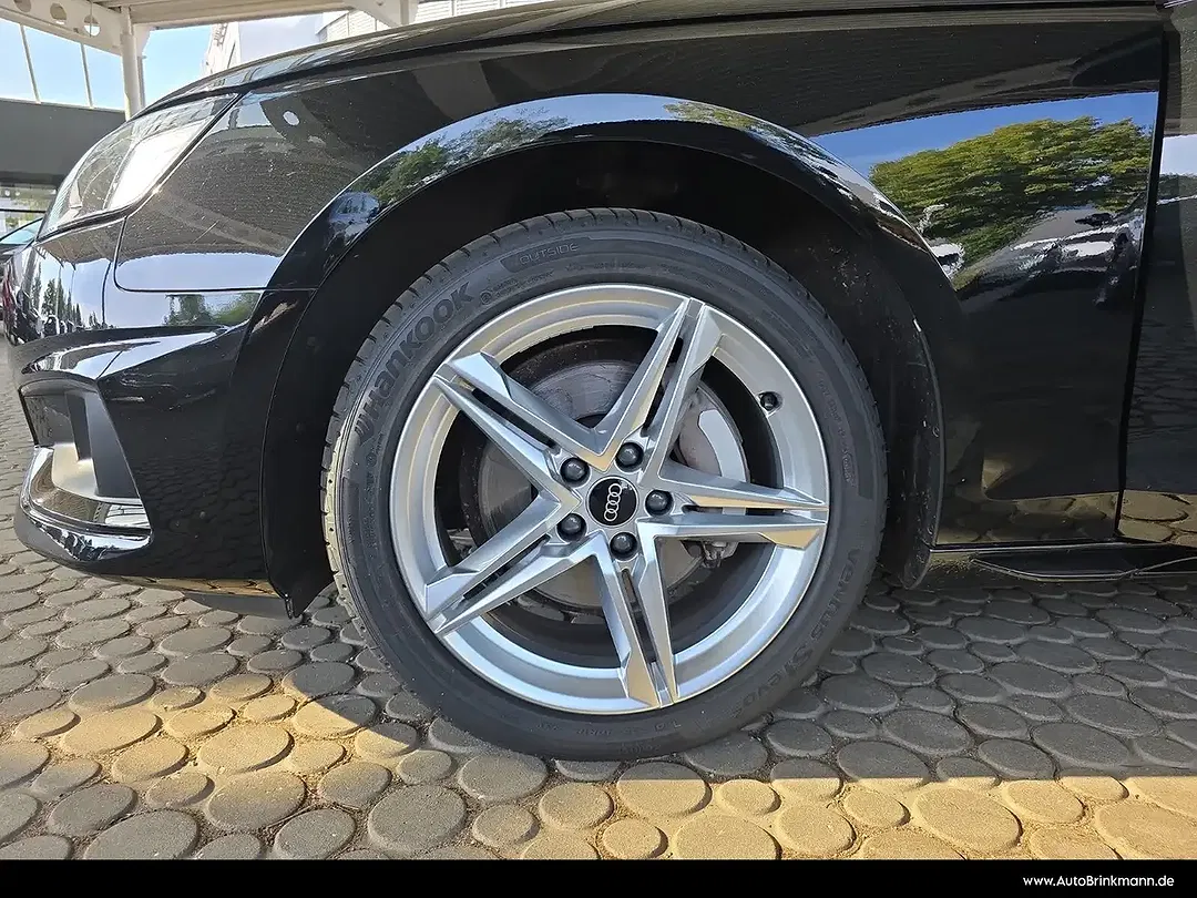 Audi A4 - Thumbnail 9