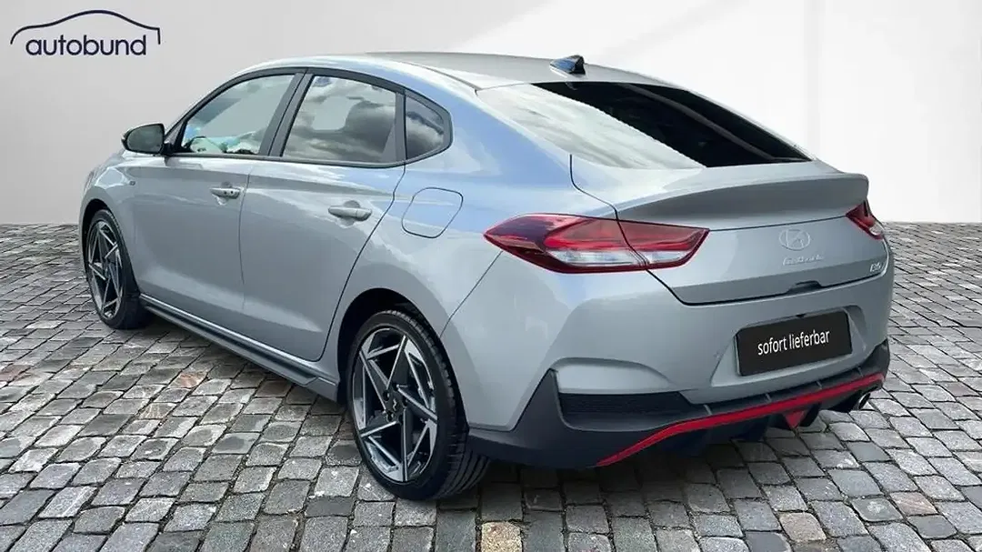 Hyundai i30 - Thumbnail 2