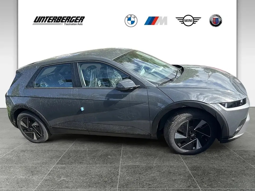 Hyundai IONIQ 5 - Thumbnail 3