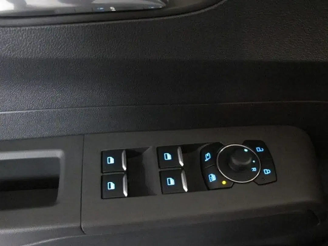 Ford Tourneo Courier - Thumbnail 5