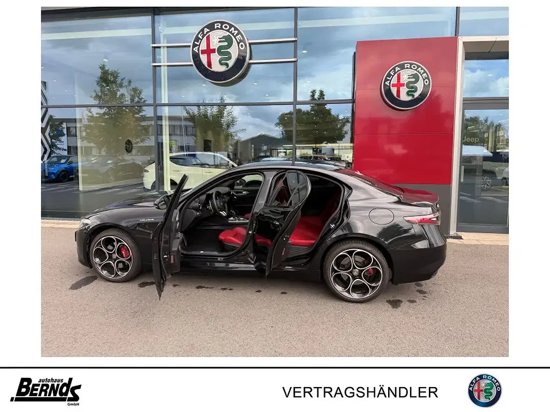 Alfa Romeo Giulia 2.0 Veloce Premium - foto 1