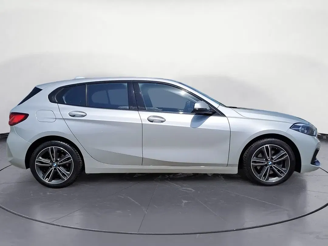 BMW 118 - Thumbnail 5