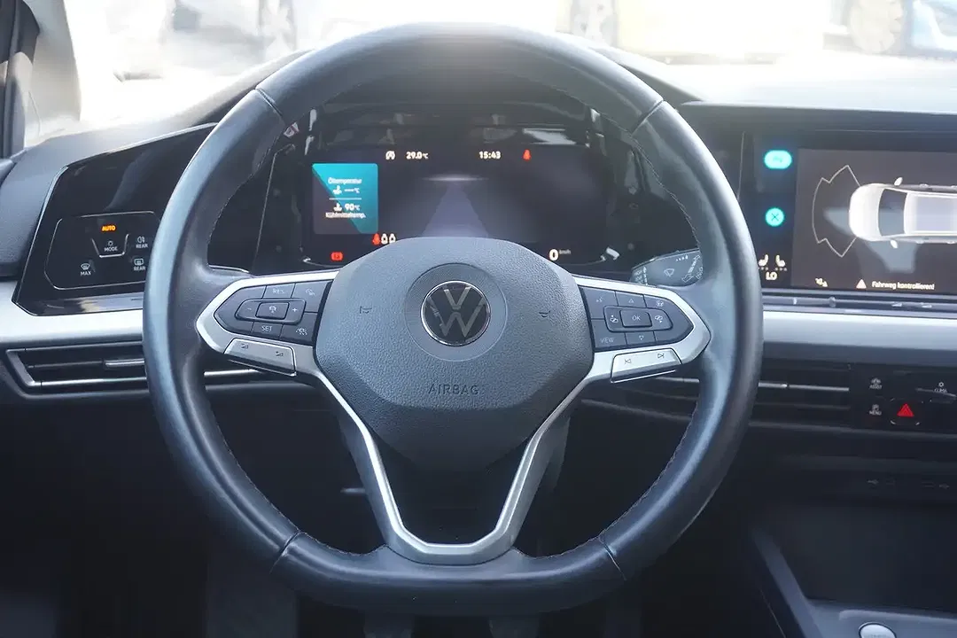 Volkswagen Golf - Thumbnail 9