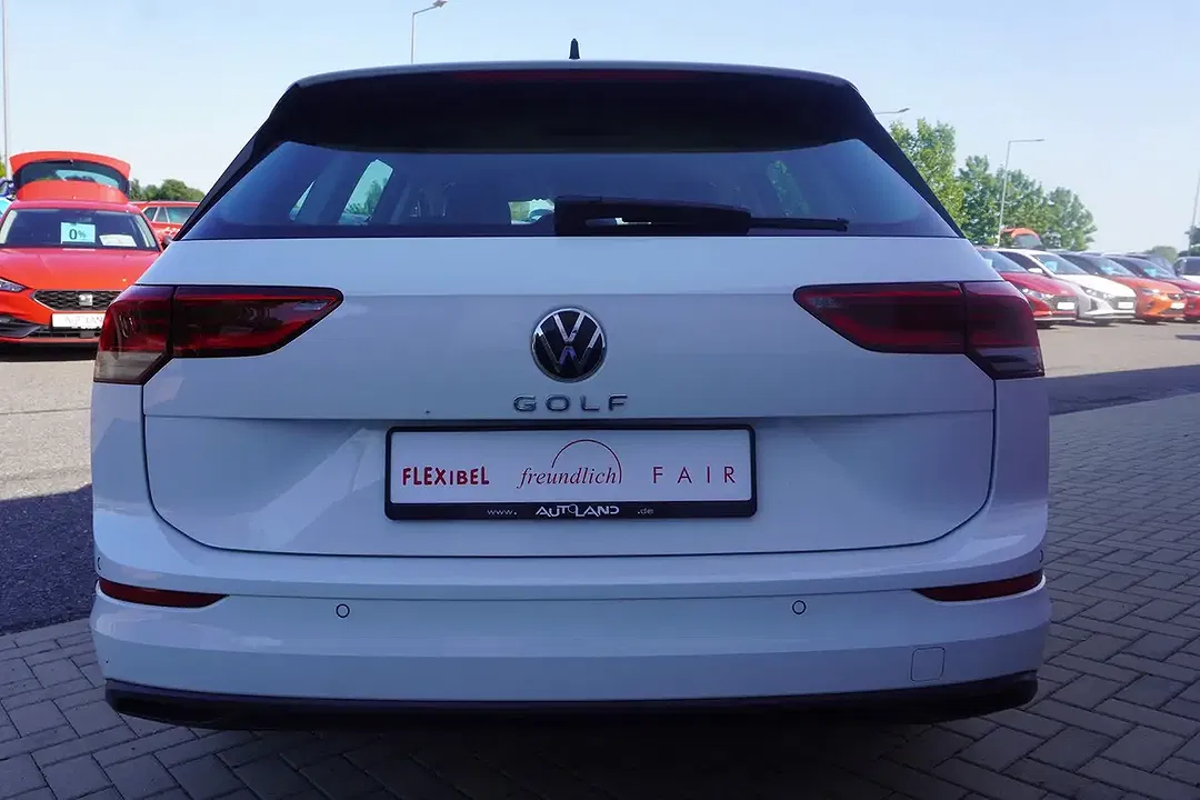 Volkswagen Golf - Thumbnail 3