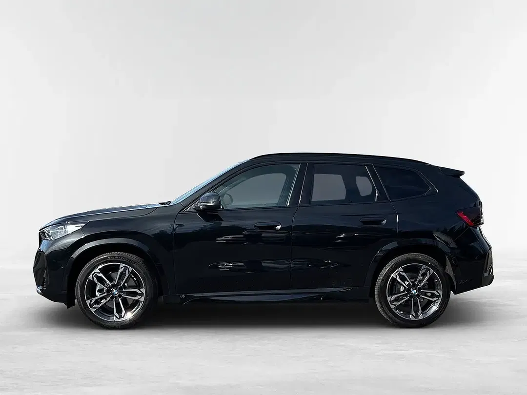 BMW X1 - Thumbnail 3