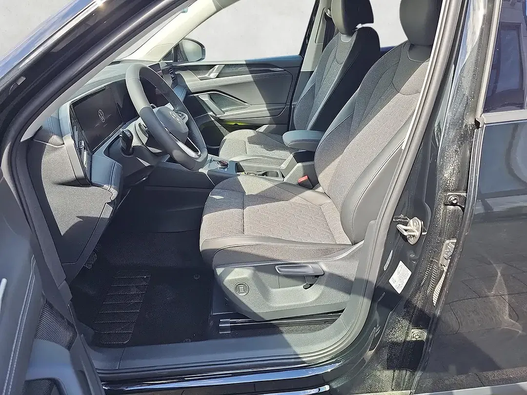 Volkswagen Tiguan - Thumbnail 9