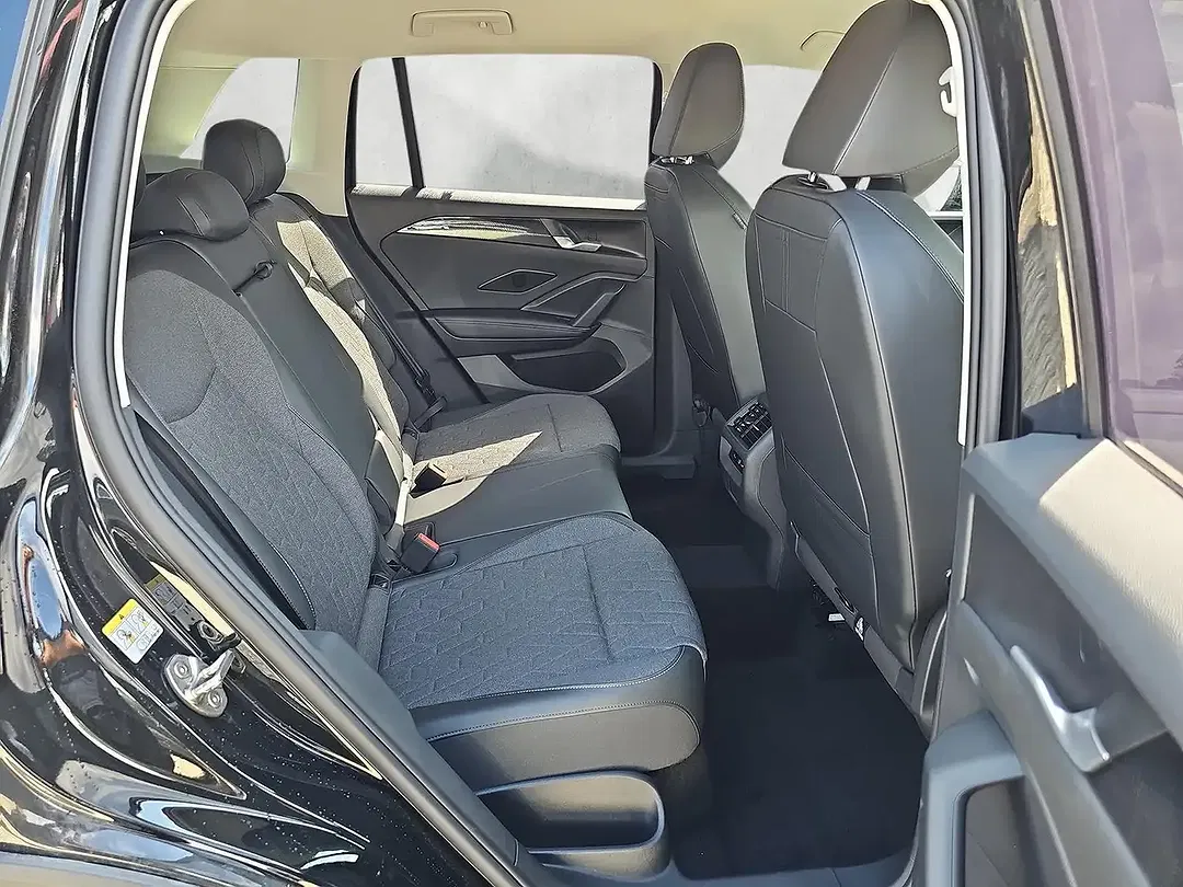 Volkswagen Tiguan - Thumbnail 13