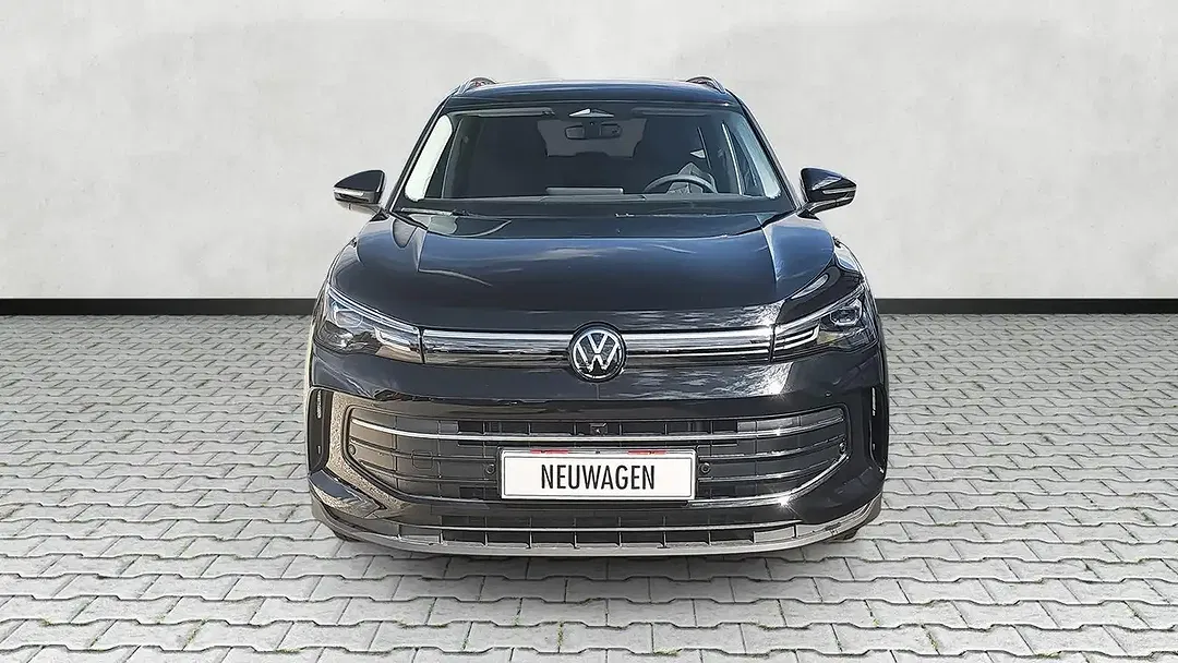 Volkswagen Tiguan - Thumbnail 16