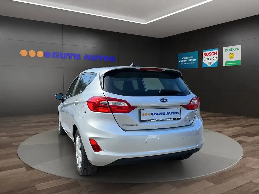 Ford Fiesta - Thumbnail 3