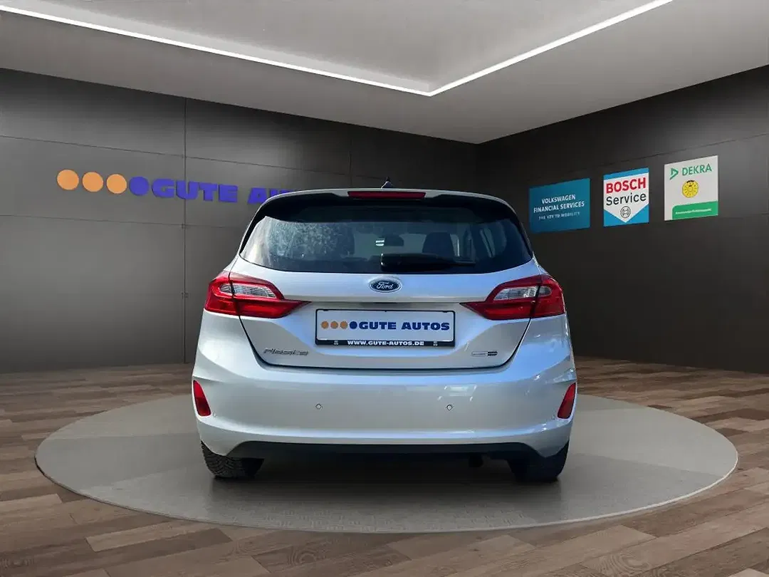 Ford Fiesta - Thumbnail 4