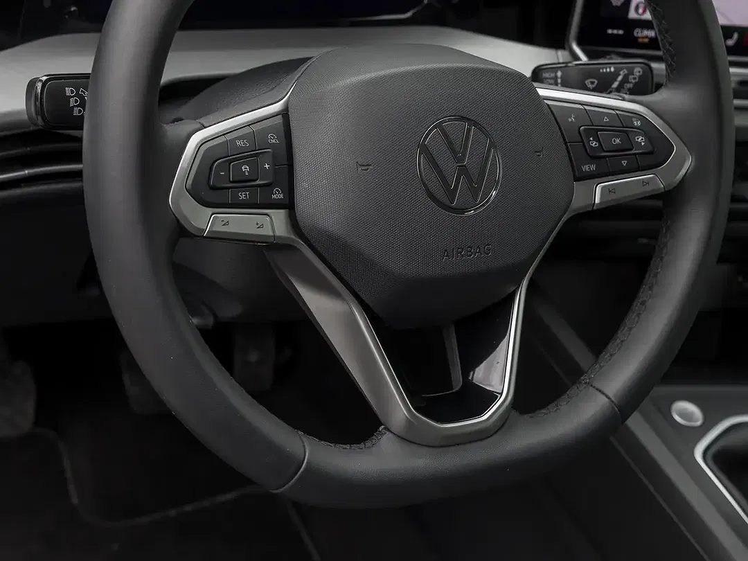 Volkswagen Golf - Thumbnail 10