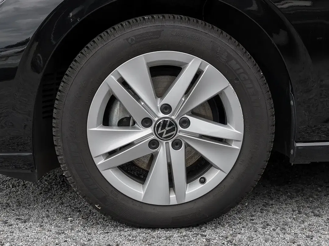 Volkswagen Golf - Thumbnail 6