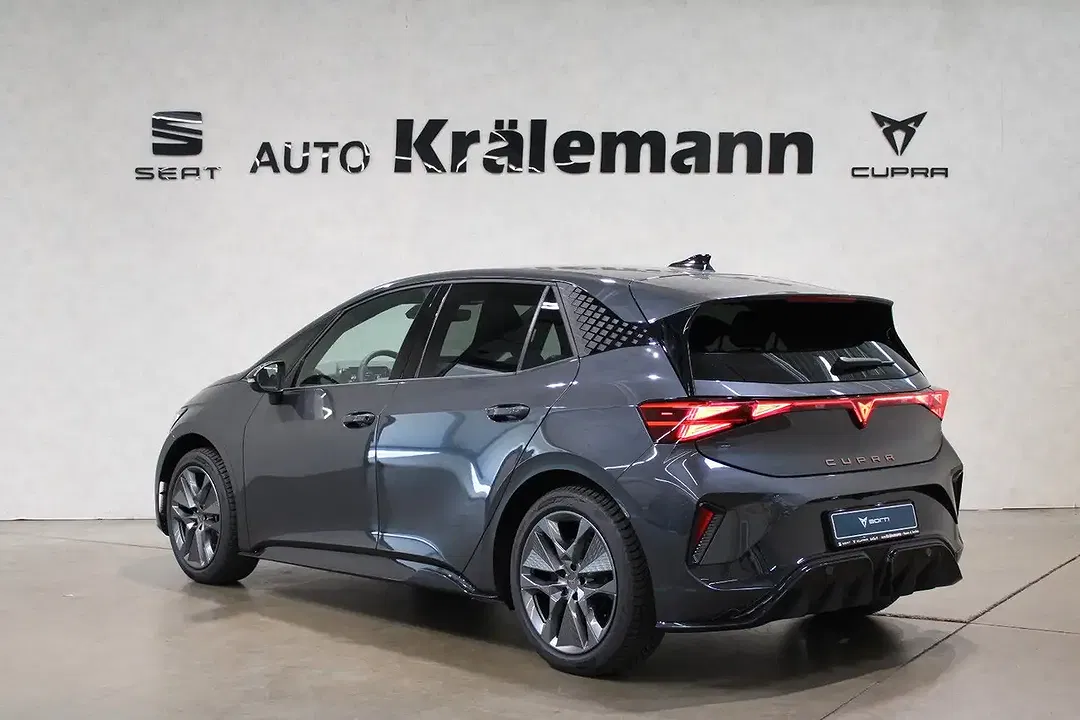 CUPRA Born - Thumbnail 5