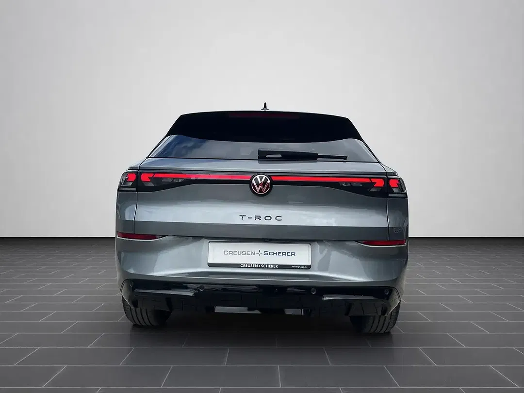 Volkswagen T-Roc - Thumbnail 6