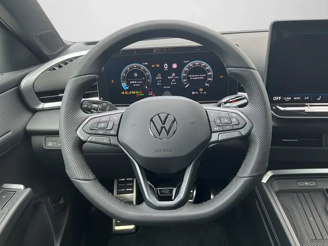 Volkswagen T-Roc - Thumbnail 9