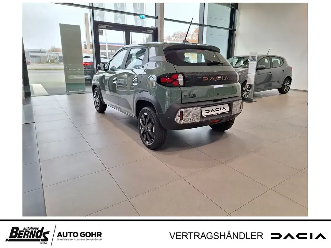 Dacia Spring - Thumbnail 3