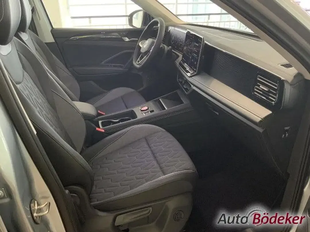 Volkswagen Tiguan - Thumbnail 7