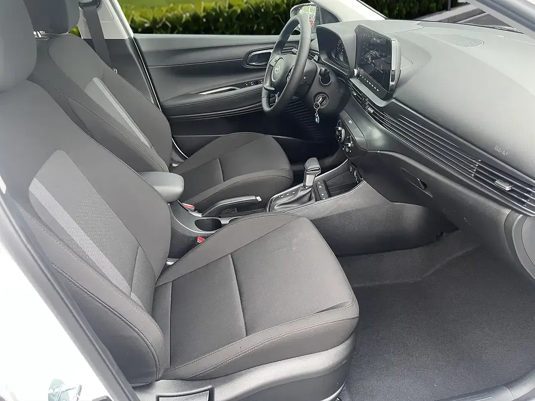 Hyundai i20 - Thumbnail 11