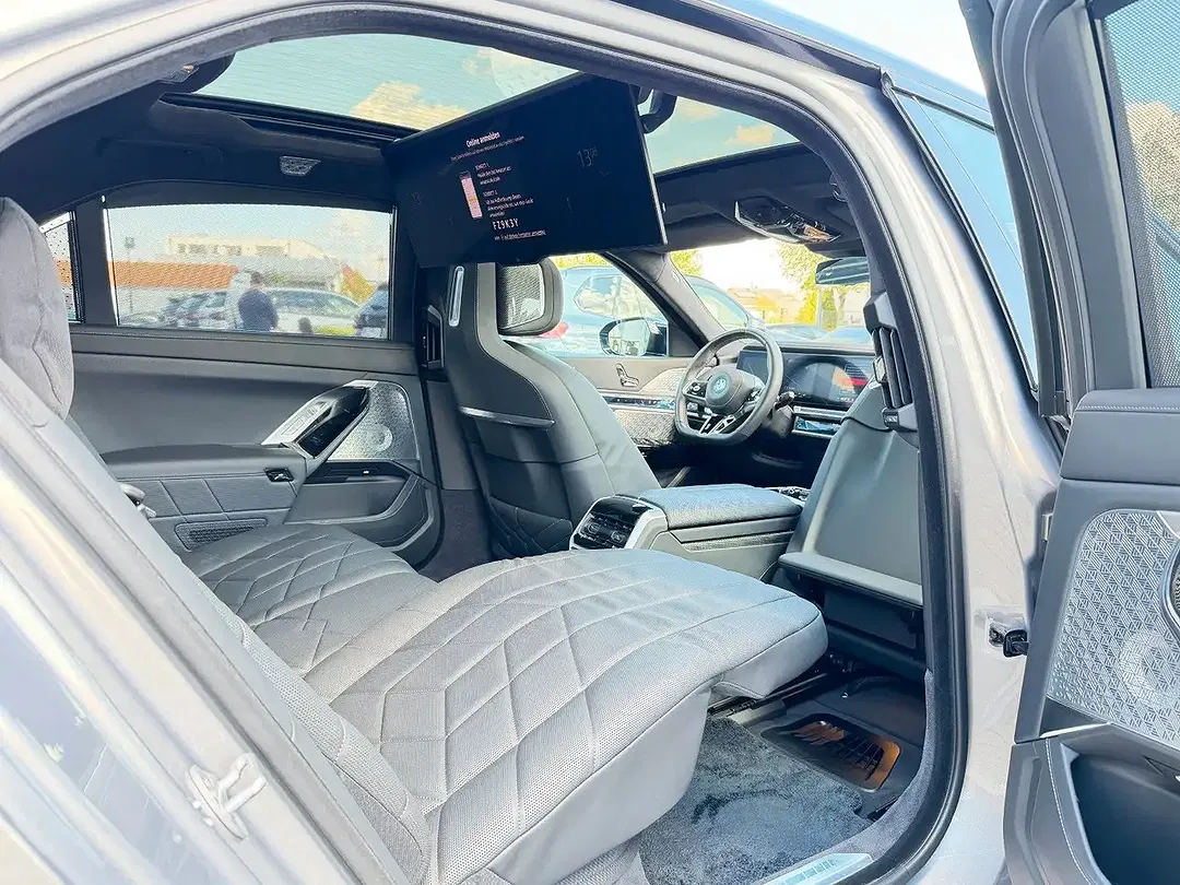BMW 760 - Thumbnail 6