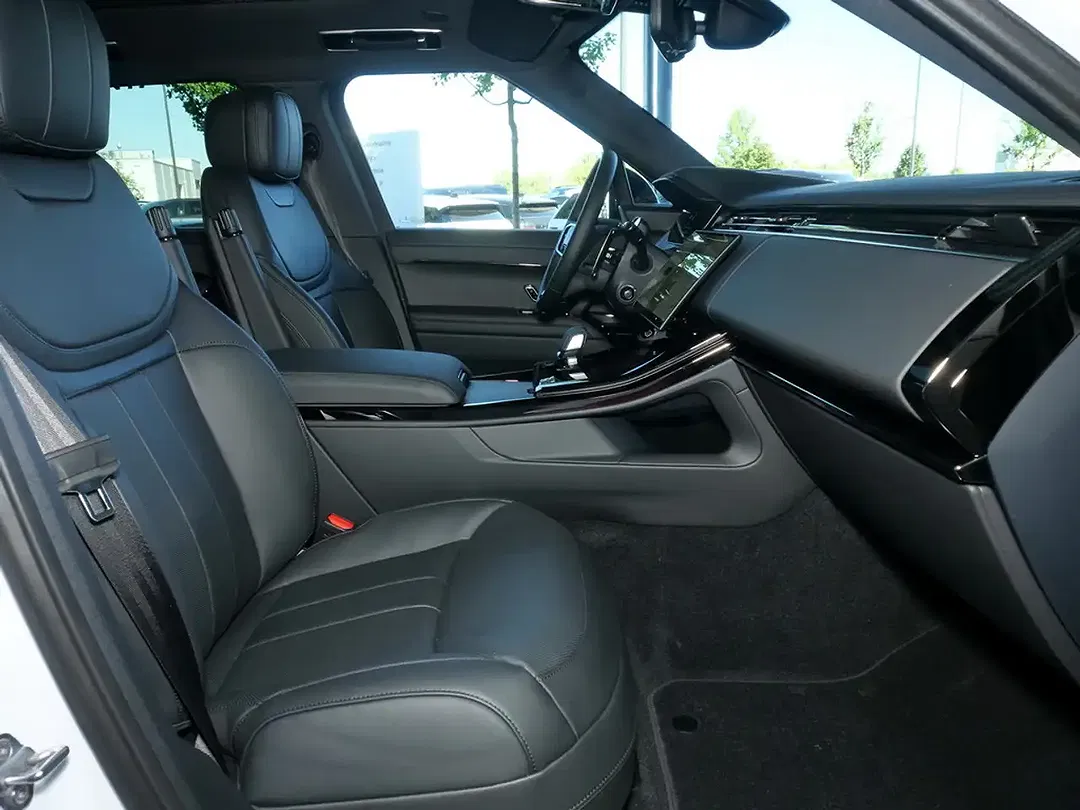 Land Rover Range Rover Sport - Thumbnail 3