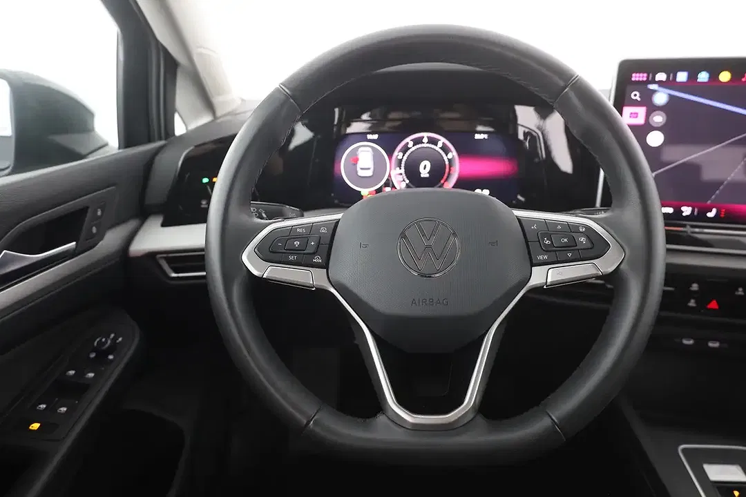 Volkswagen Golf - Thumbnail 13