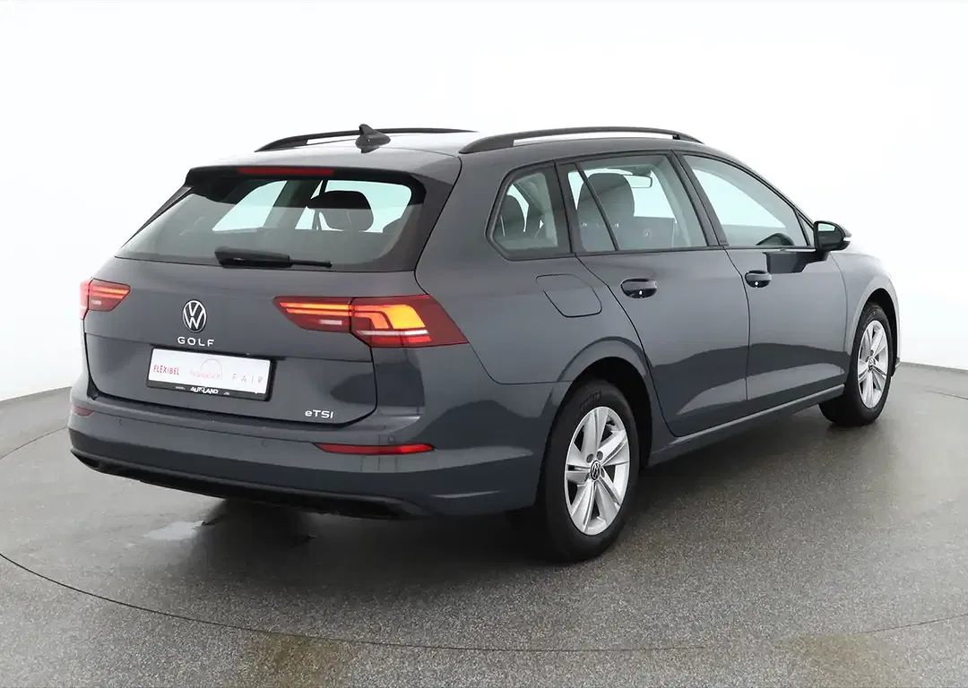 Volkswagen Golf - Thumbnail 4