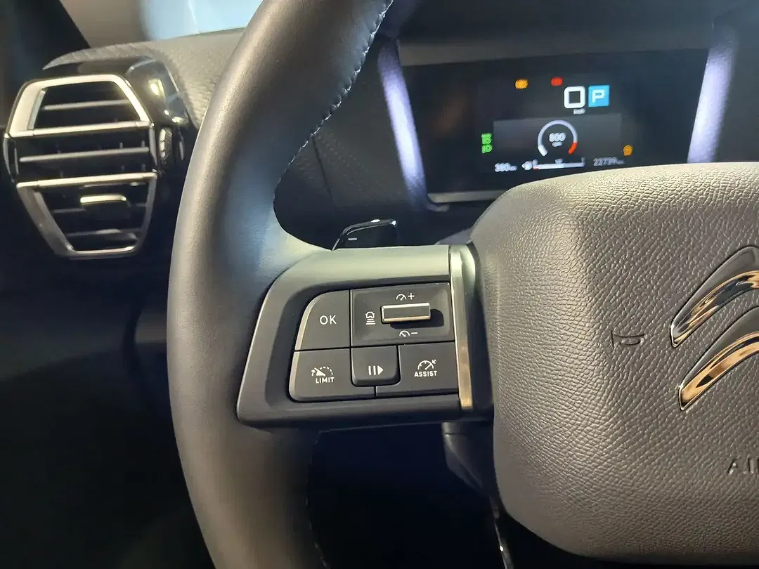 Citroen C4 X - Thumbnail 9