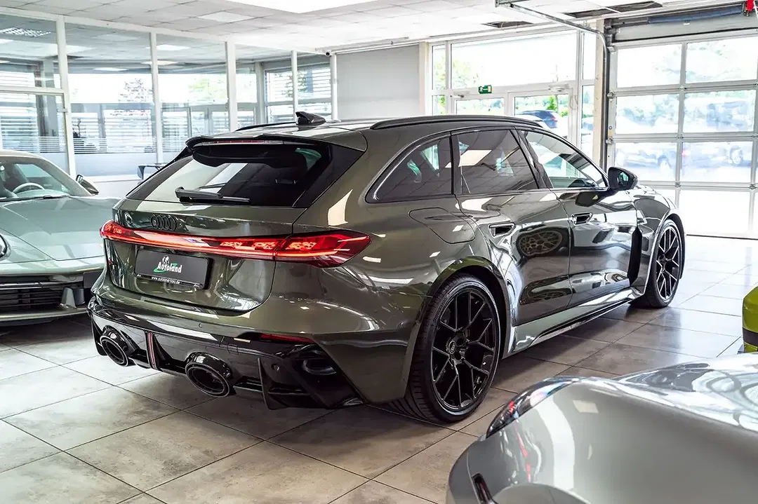 Audi RS5 - Thumbnail 6