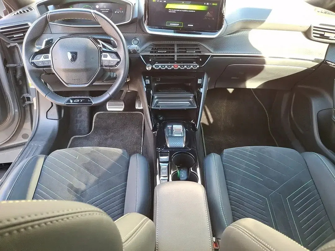 Peugeot 2008 - Thumbnail 10