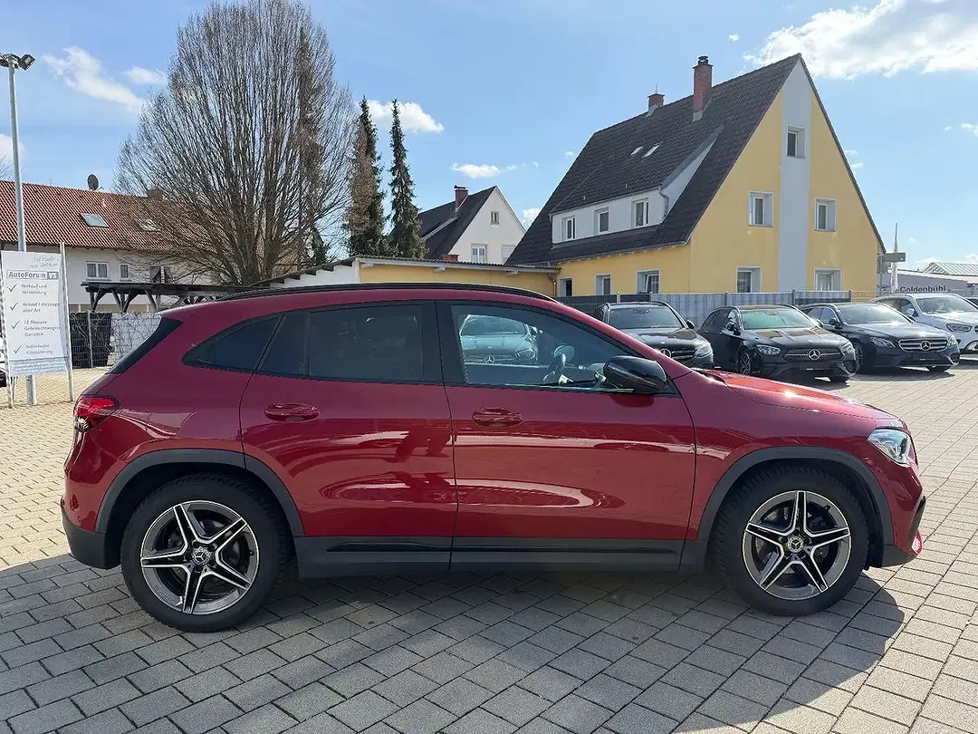 Mercedes-Benz GLA 200 - Thumbnail 5