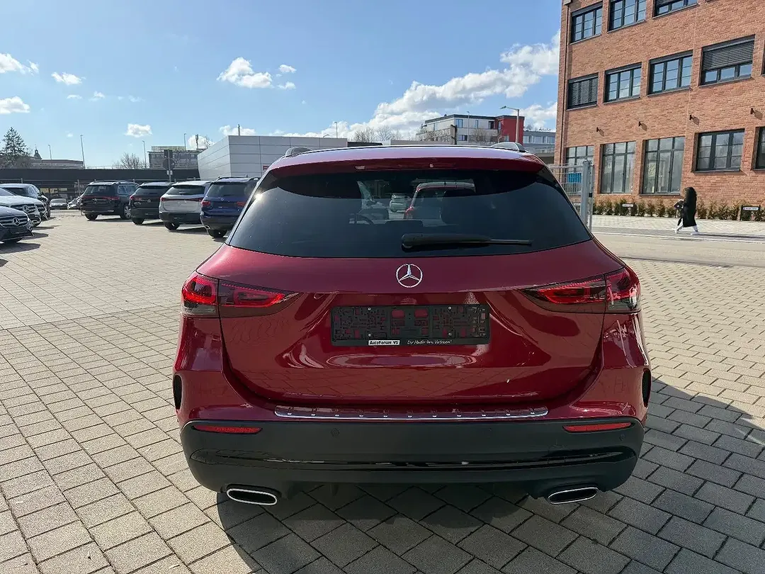 Mercedes-Benz GLA 200 - Thumbnail 6