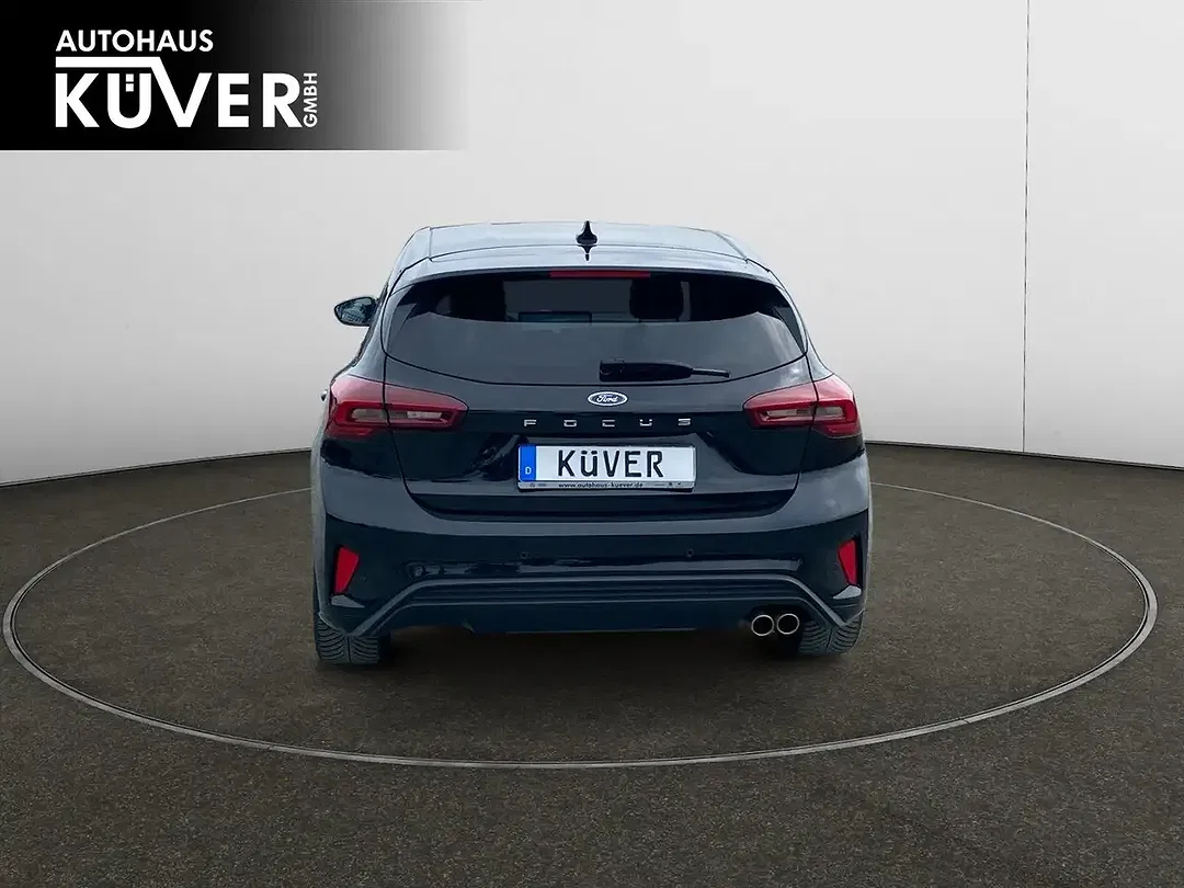Ford Focus - Thumbnail 5