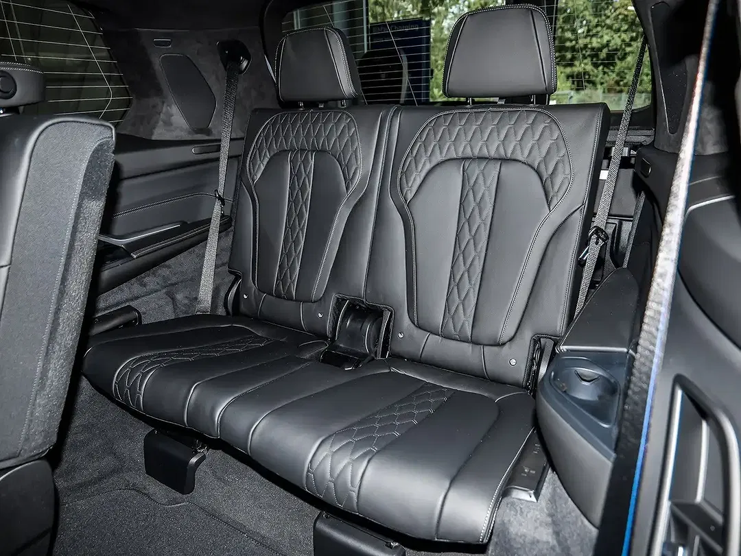 BMW X7 - Thumbnail 10