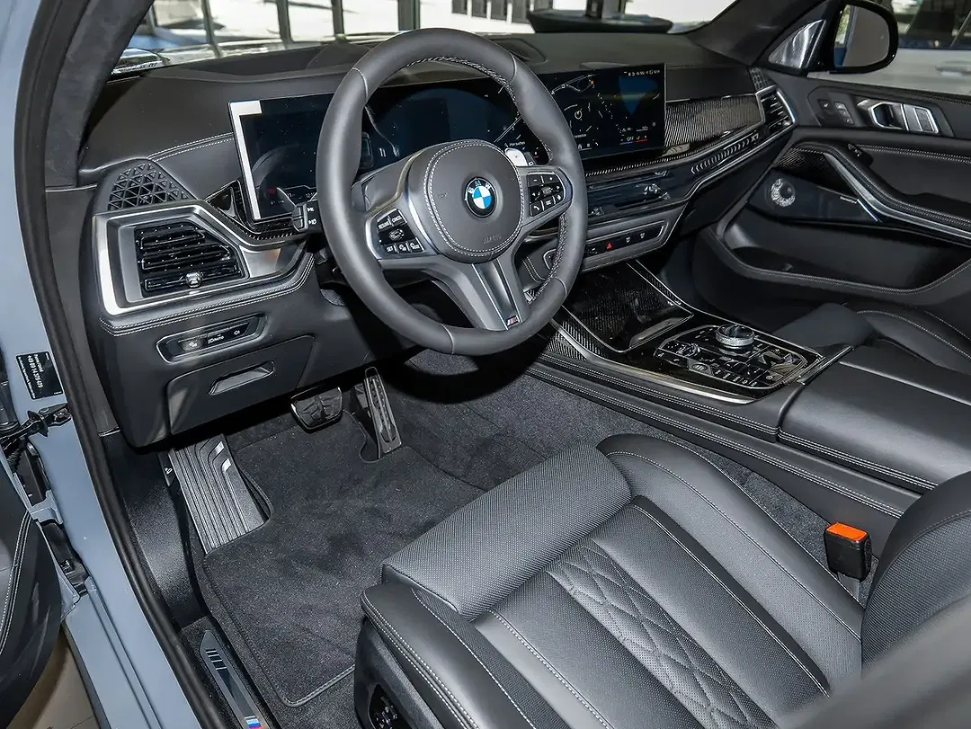 BMW X7 - Thumbnail 5