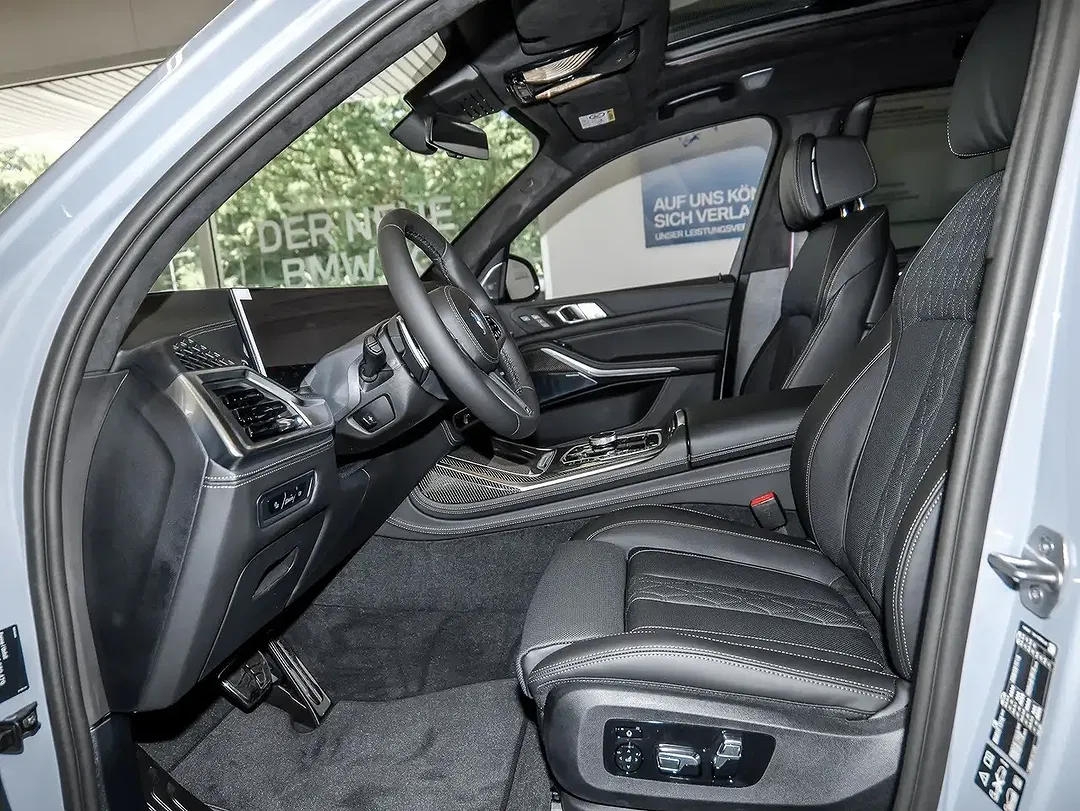 BMW X7 - Thumbnail 7