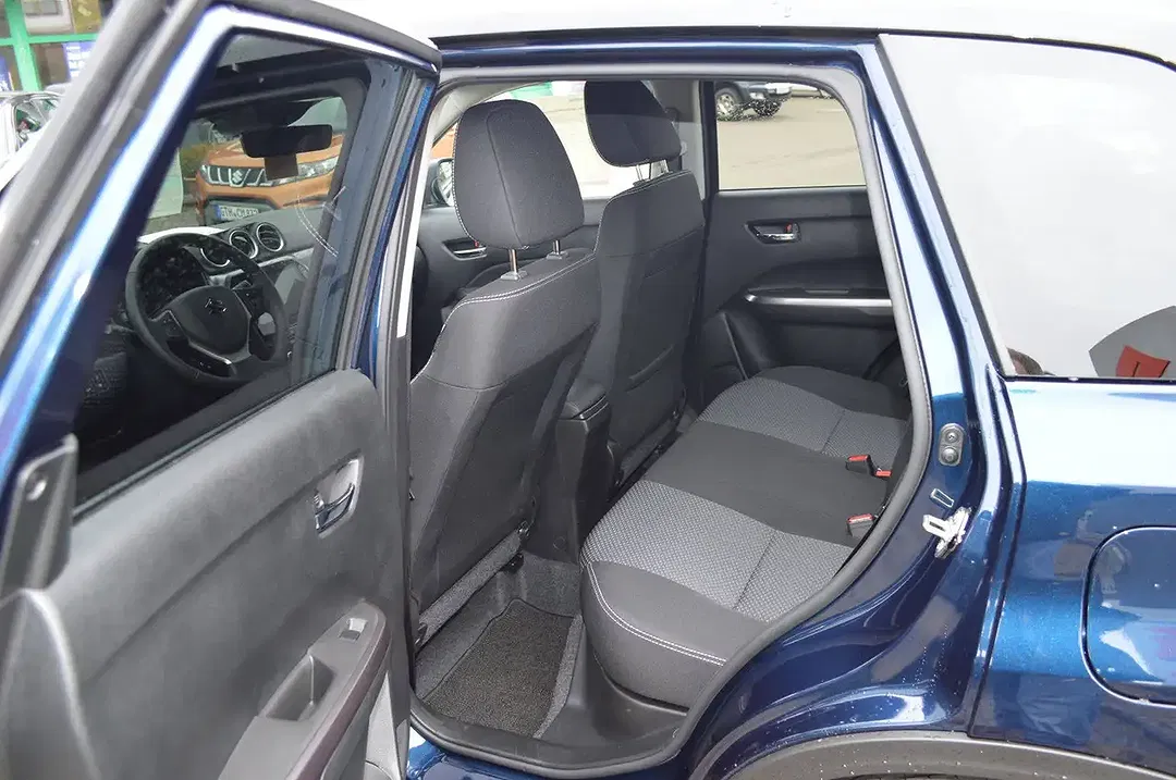 Suzuki Vitara - Thumbnail 11