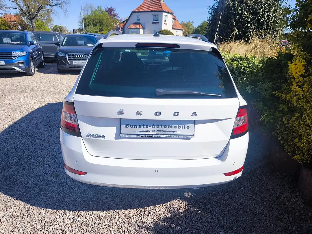 Skoda Fabia - Thumbnail 4