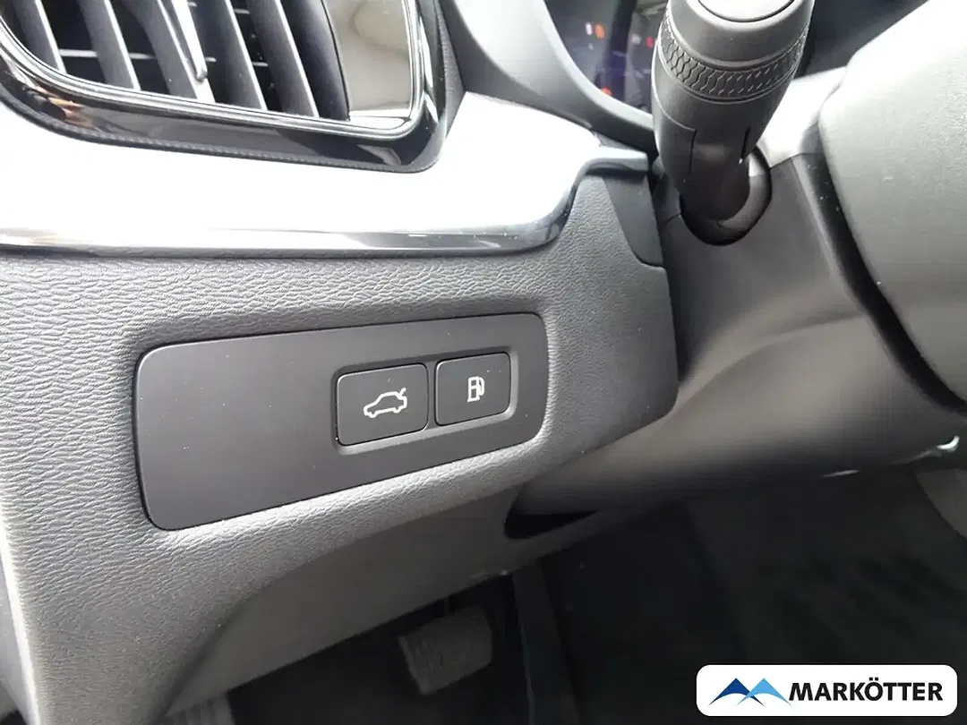 Volvo XC60 - Thumbnail 9
