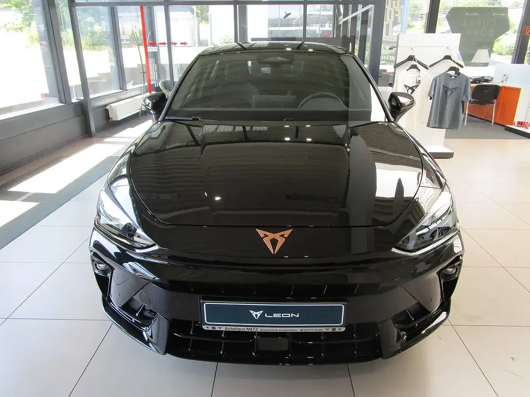 CUPRA Leon - Thumbnail 2