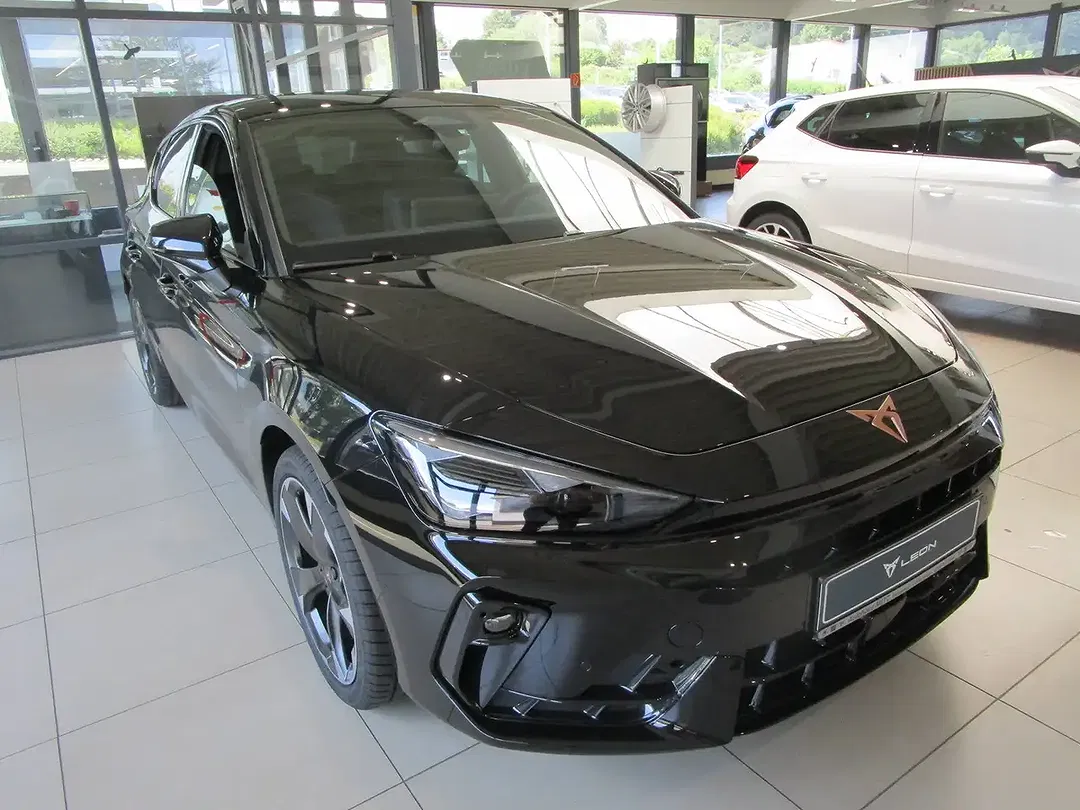 CUPRA Leon - Thumbnail 3