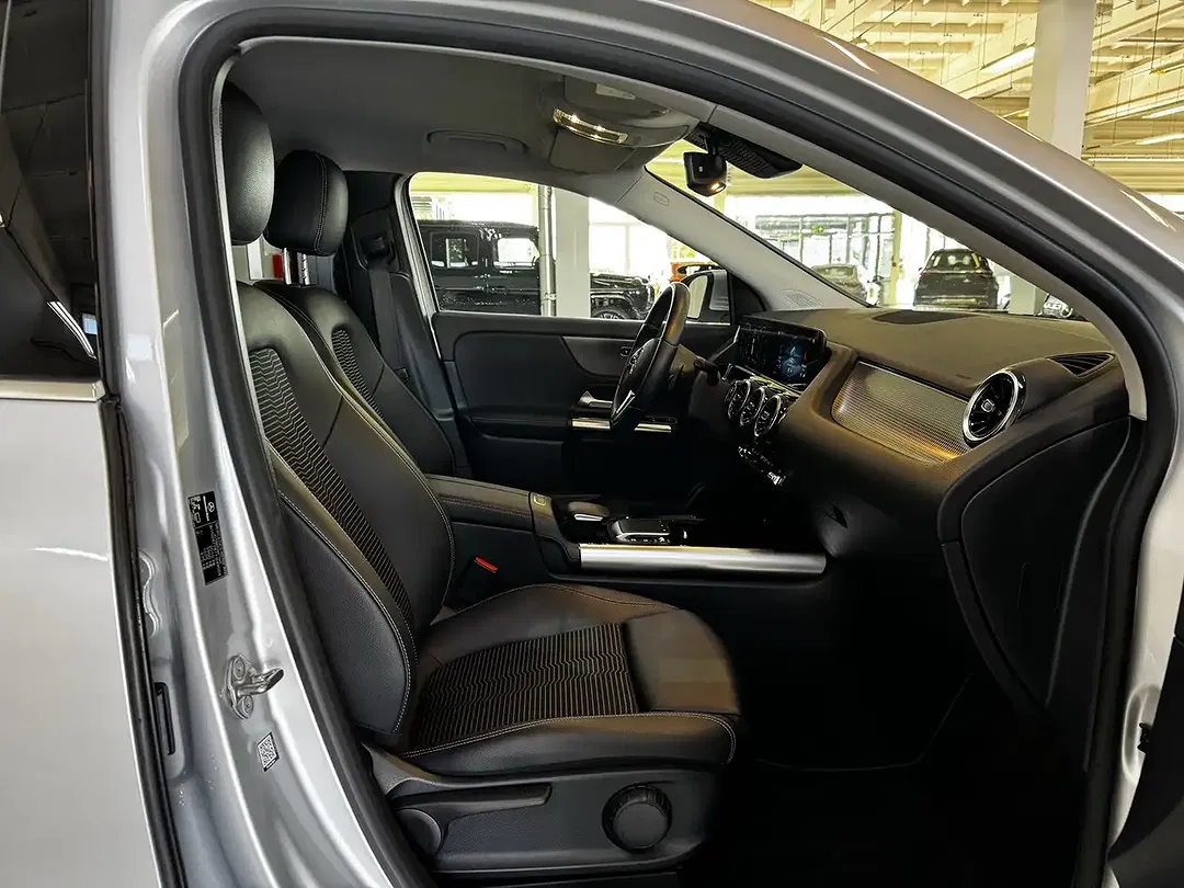 Mercedes-Benz GLA 200 - Thumbnail 15